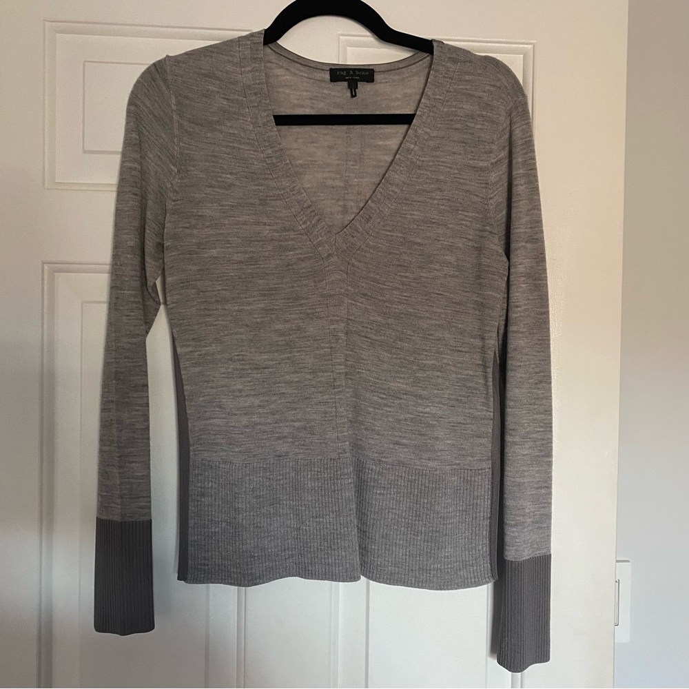 Rag & Bone wool silk blend v neck grey gray sweater size small trim detail